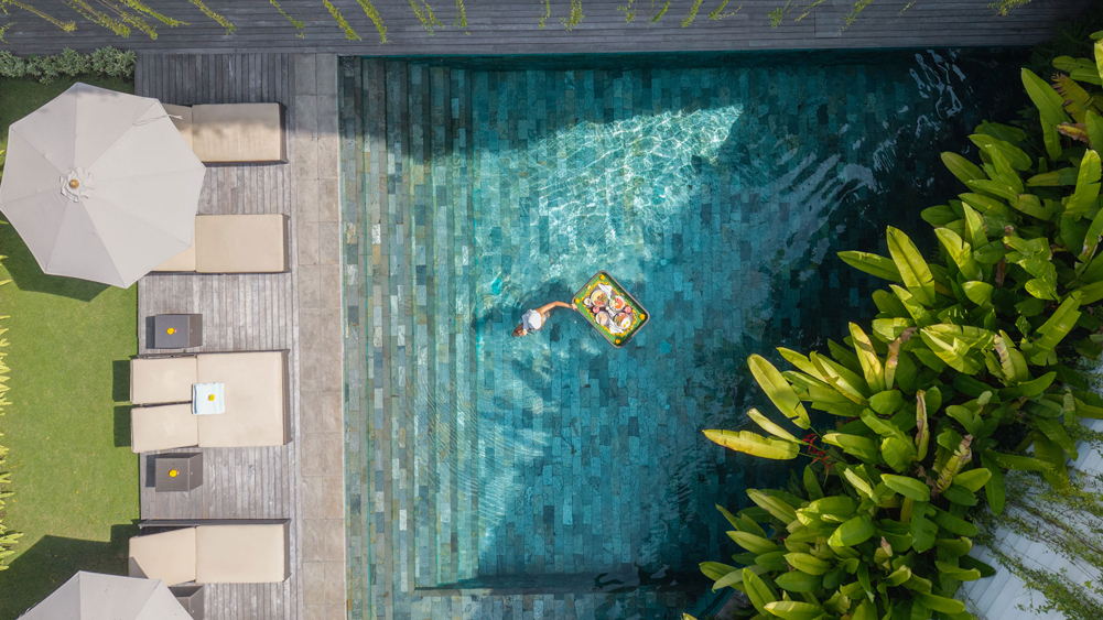 Elite Havens - Villa Indrani - Canggu - Bali - Indonesia -  Relaxing pool area